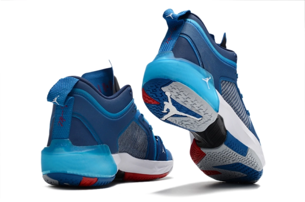 70B4F381-5F18-4C45-9FA3-E369BB614361