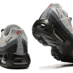 Nike_Air_Max_95_Smoke_Grey_-03